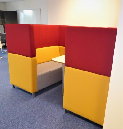 Roxton Meeting Booths